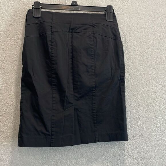 H&M Black Pencil Skirt with Faux Buttons Size 4 - Picture 4 of 10